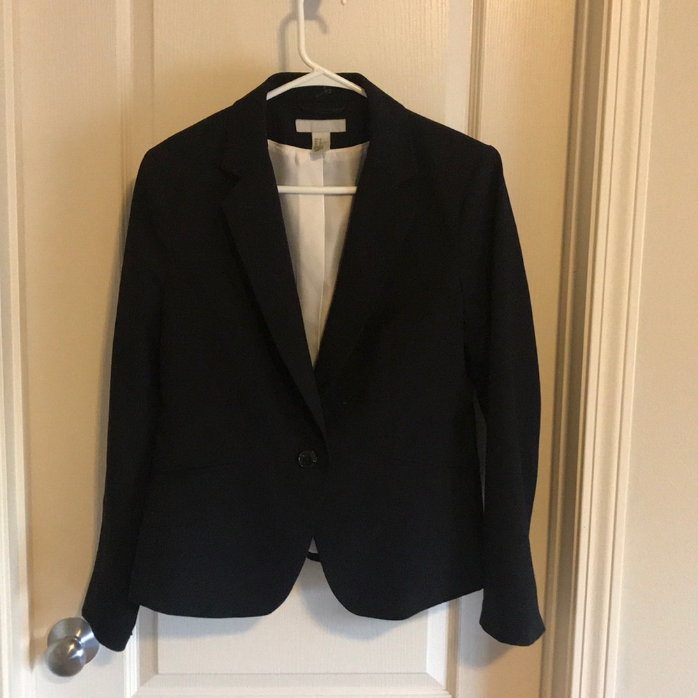 H&M women’s black blazer 14